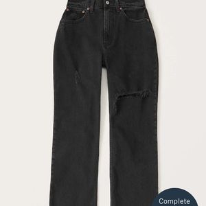 A&F 90’s Relaxed Jean High Rise Curve Love